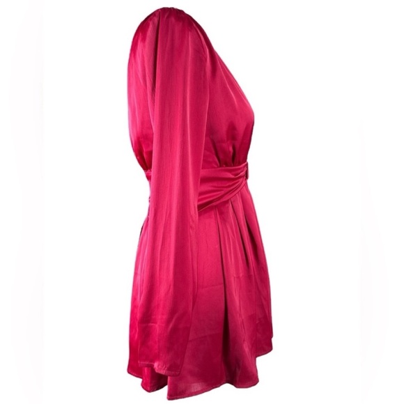 ASTR THE LABEL Friday Plunging Red Romper, Size XS. - Picture 6 of 15